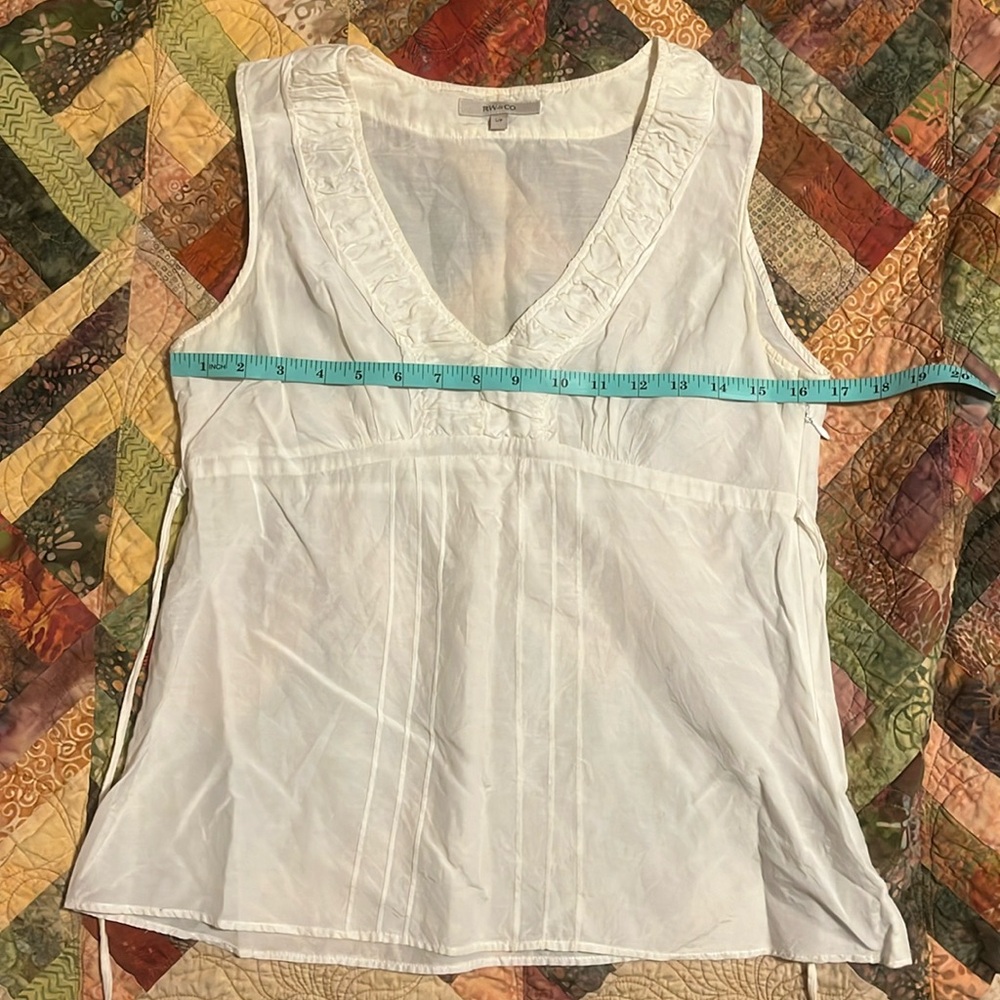 RW&CO silk sleeveless blouse